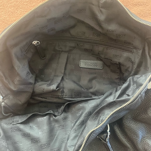 Michael Kors extra large black leather bag - Picture 3 of 4